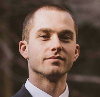 Thomas Whitfield portrait of a crypto market expert and trading analyst